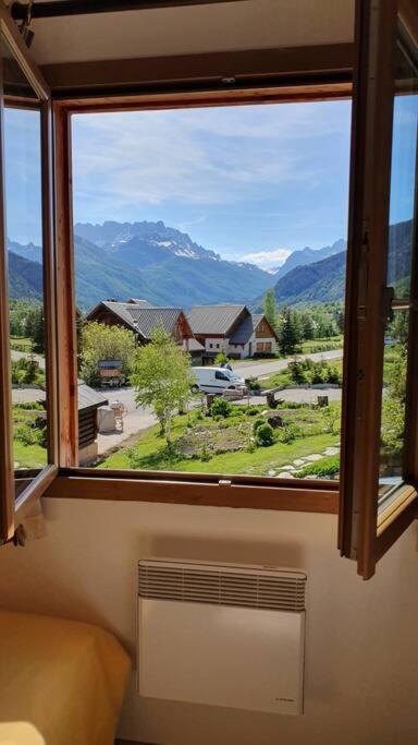 Chalet T3 Duplex Neuf Nevache Exterior photo